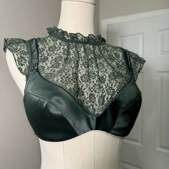 Victoria secret olive green satin lace detail bustier top 34C glam cottagecore - Picture 3 of 5